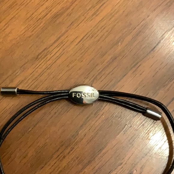 Black and silver Fossil Bracelet - Picture 3 of 3